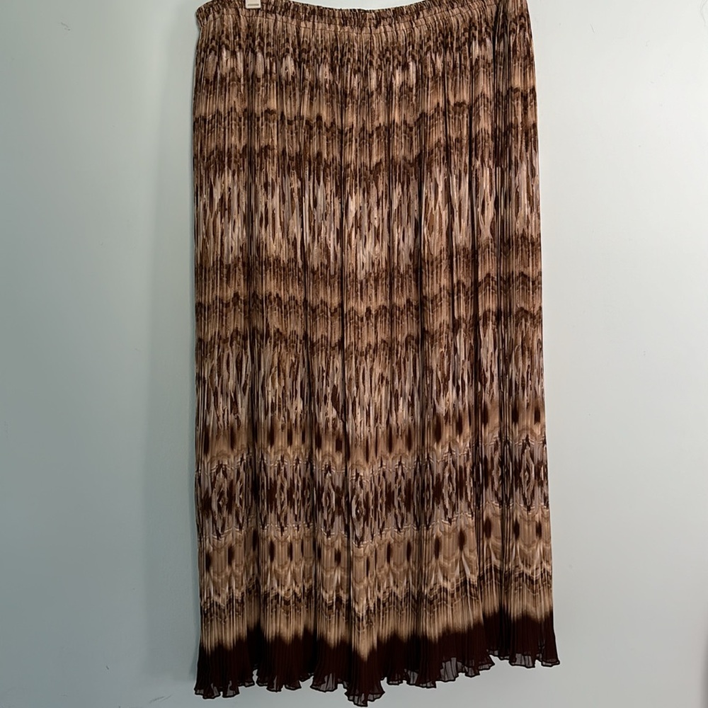 NWOT Alfred Dunner brown printed tulle midi skirt, size 20 - Picture 6 of 6